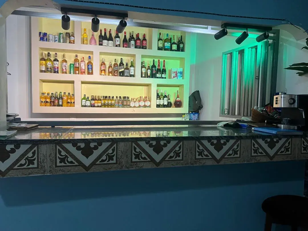 Drinks & Bar food at Solblu Cottages Kira Kito